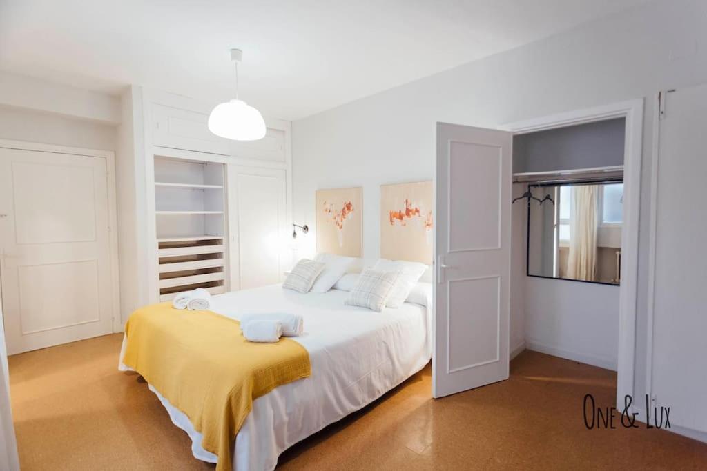 O&L Aire - Spacious And Bright Apartment In The Heart Of Sevilla Eksteriør bilde