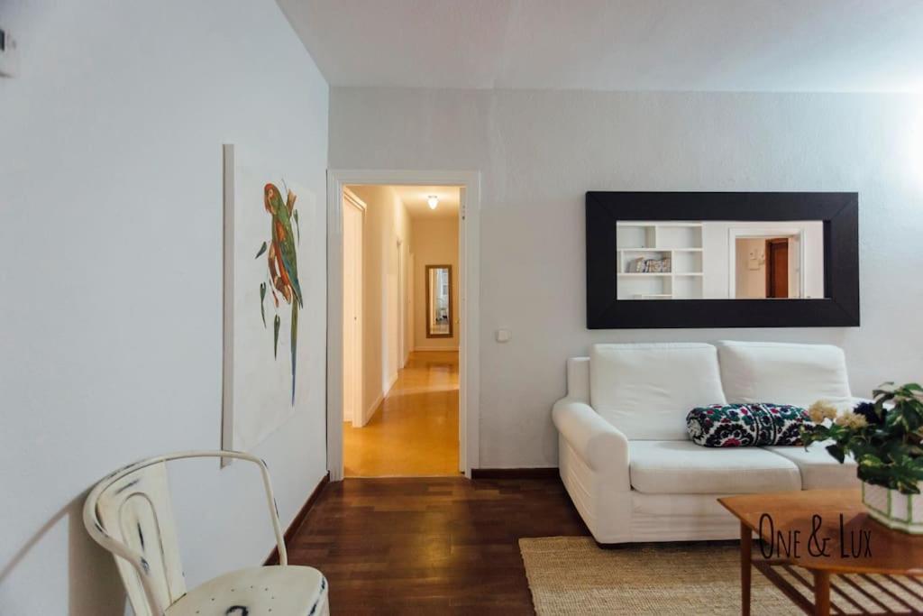 O&L Aire - Spacious And Bright Apartment In The Heart Of Sevilla Eksteriør bilde
