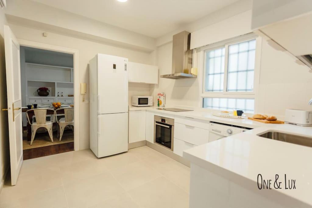 O&L Aire - Spacious And Bright Apartment In The Heart Of Sevilla Eksteriør bilde